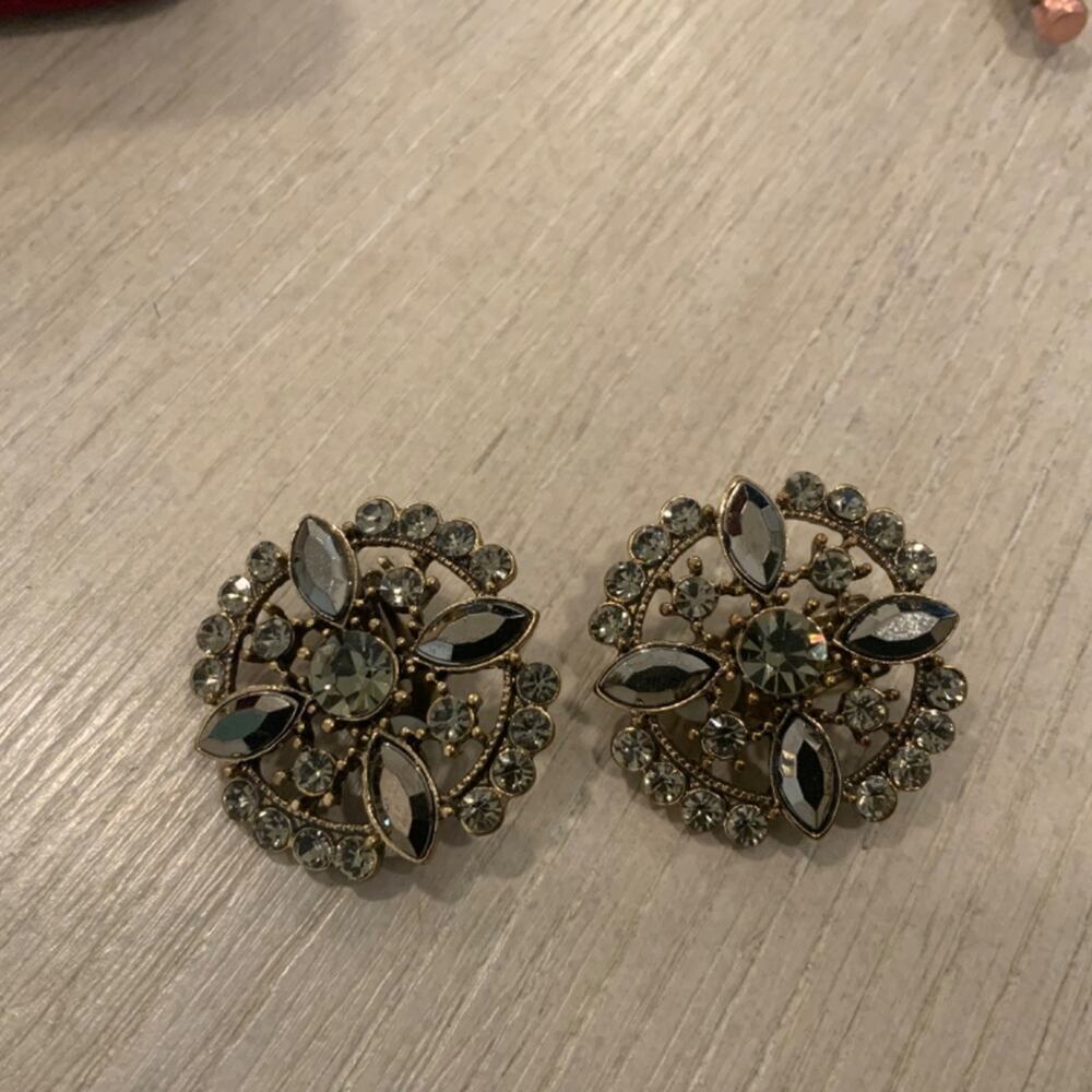 Vintage Earrings - Picture 2 of 4